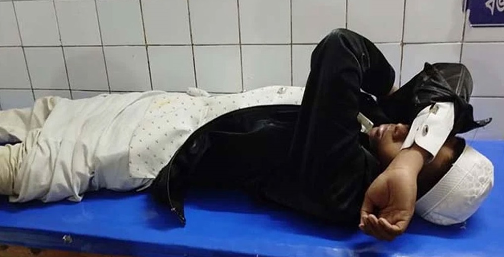 যশোরে আজহারীর মাহফিলে পদদলিত হয়ে আহত ৫